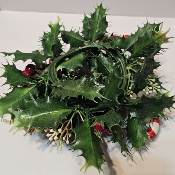 Vtg 8" MCM Plastic Christmas Pillar Candle Ring Wreath Candy Canes Fruit - Picture 7 of 9